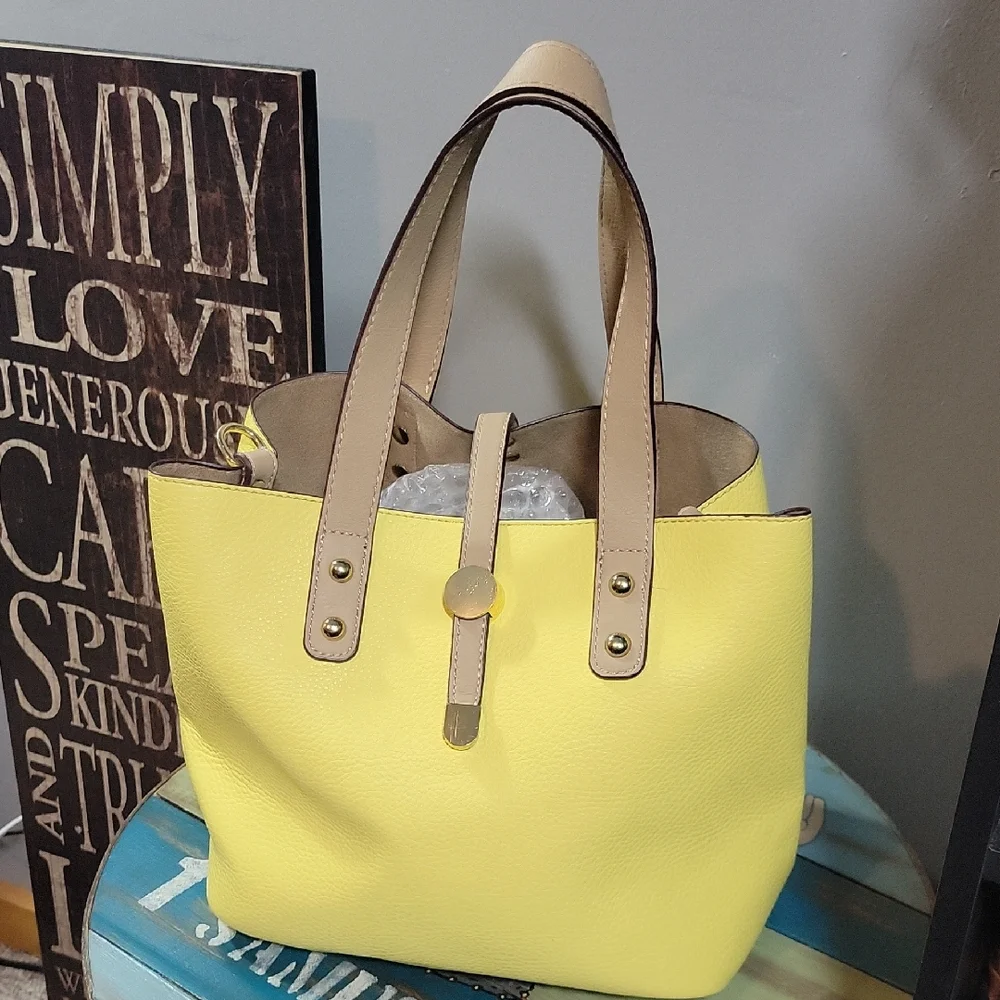 Charming Charlie Vibrant Yellow Tote Bag - Picture 1 of 4